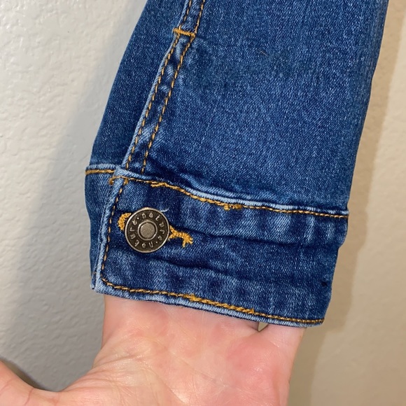 Jacket - Picture 2 of 7